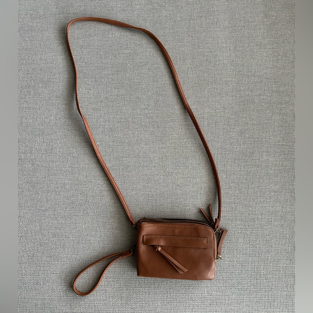 Universal Thread Brown Leather Crossbody Bag